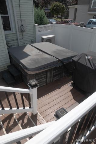 90 Hedley Place Buffalo NY 14208