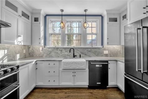 5 Mayfair Lane Buffalo NY 14201