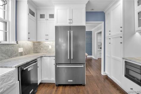 5 Mayfair Lane Buffalo NY 14201