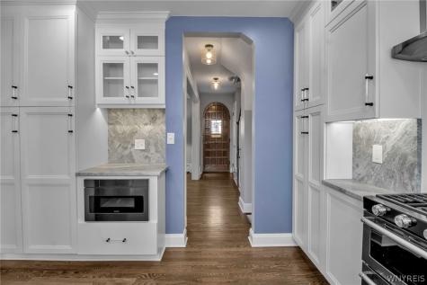 5 Mayfair Lane Buffalo NY 14201