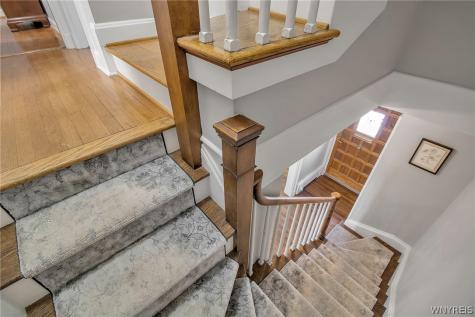 5 Mayfair Lane Buffalo NY 14201