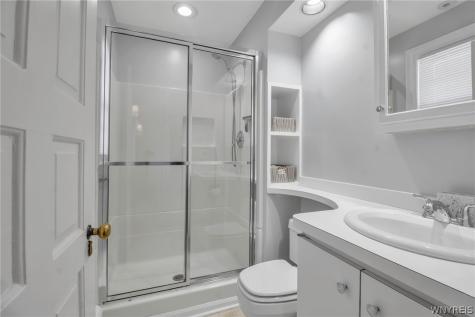 5 Mayfair Lane Buffalo NY 14201