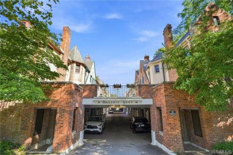 5 Mayfair Lane Buffalo NY 14201