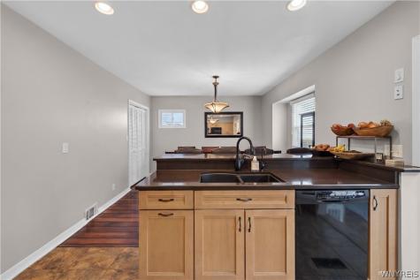 785 Crescent Avenue Buffalo NY 14216
