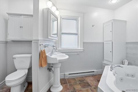 160 Dorchester Road Buffalo NY 14213
