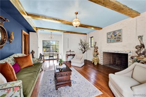 21 Mayfair Lane Buffalo NY 14201