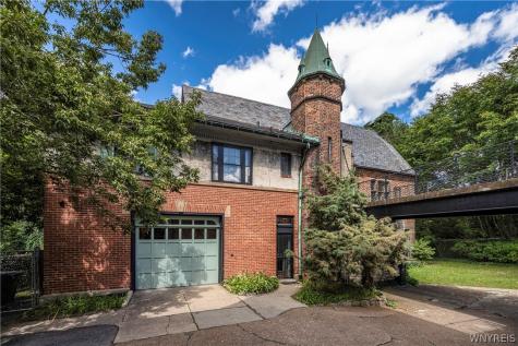21 Mayfair Lane Buffalo NY 14201