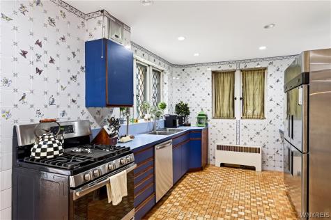 21 Mayfair Lane Buffalo NY 14201