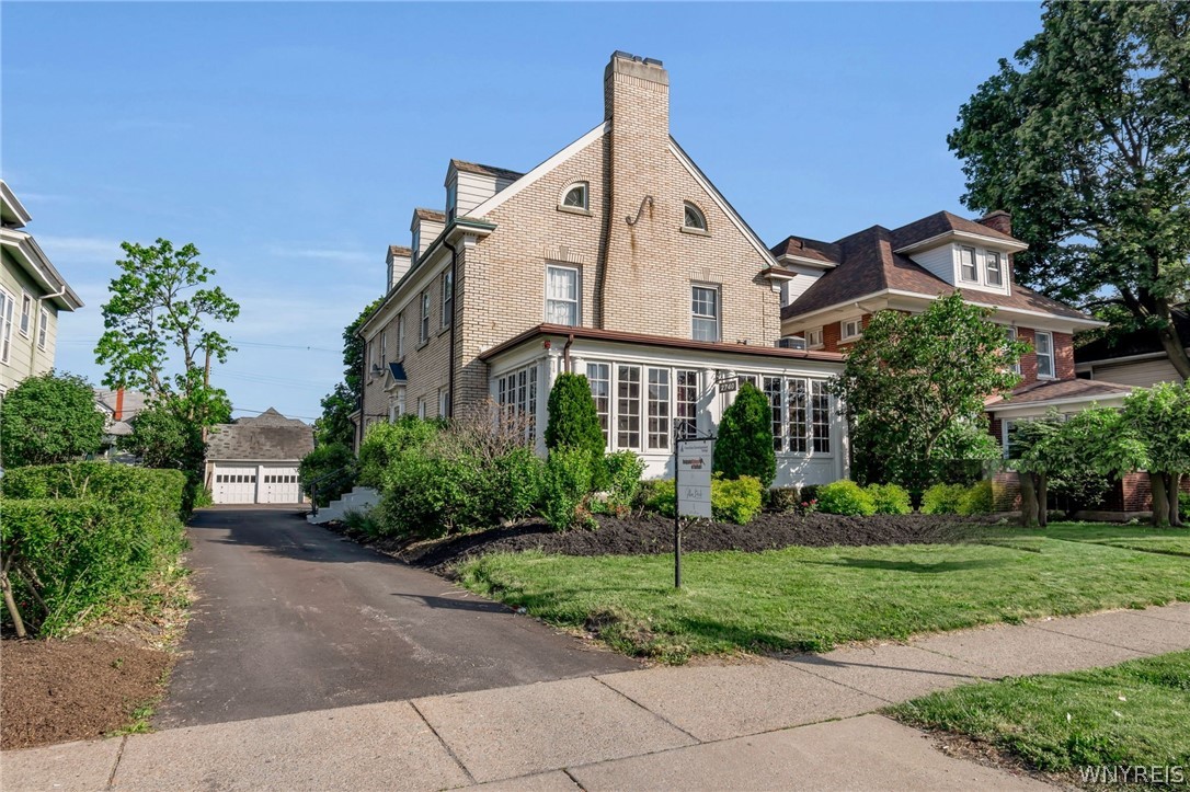 2740 Main Street Buffalo NY 14214