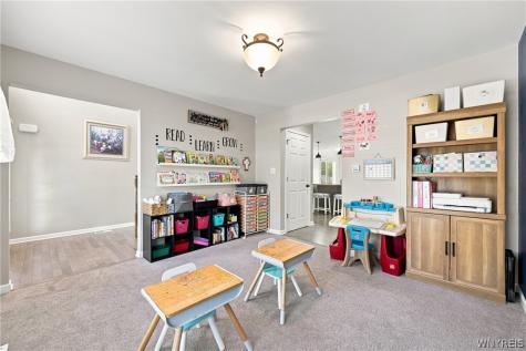 81 Rachel Vincent Way Buffalo NY 14216