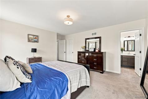 81 Rachel Vincent Way Buffalo NY 14216