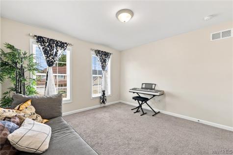 81 Rachel Vincent Way Buffalo NY 14216