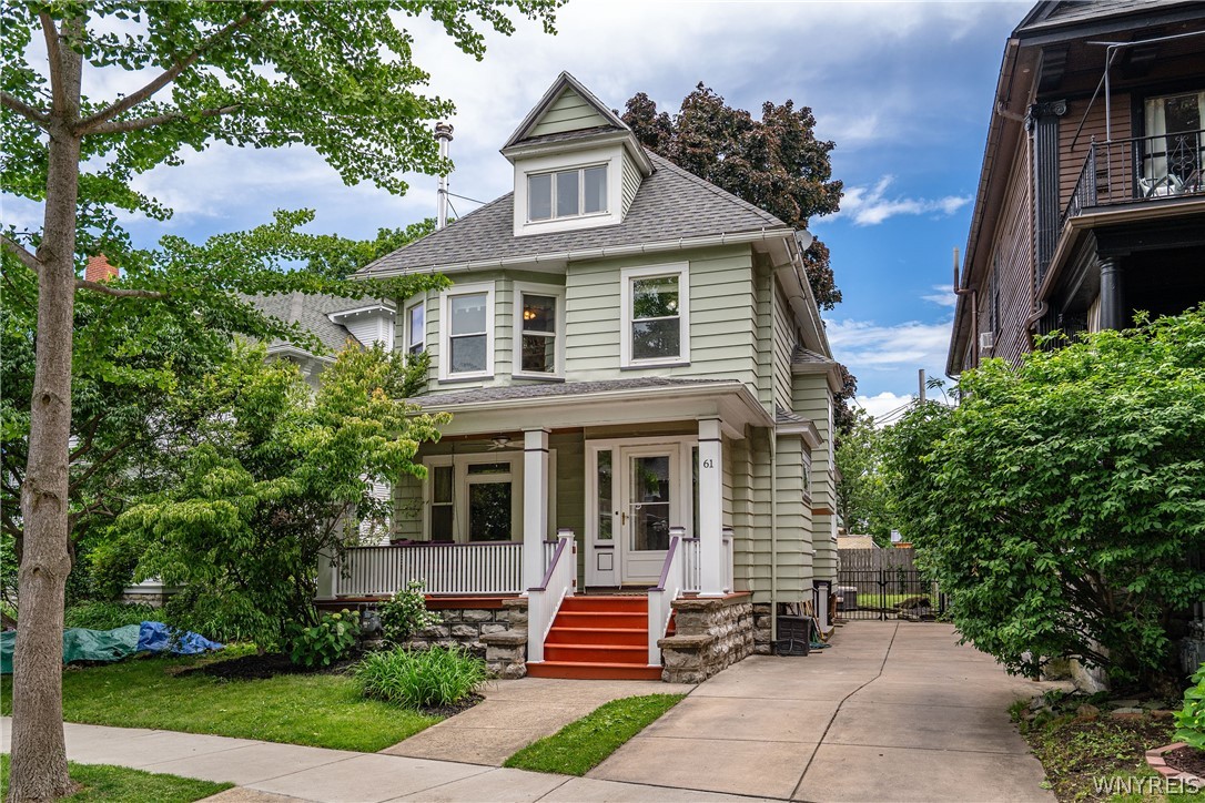 61 W Oakwood Place Buffalo NY 14214