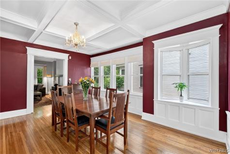 61 W Oakwood Place Buffalo NY 14214