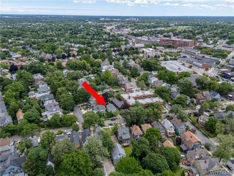 61 W Oakwood Place Buffalo NY 14214