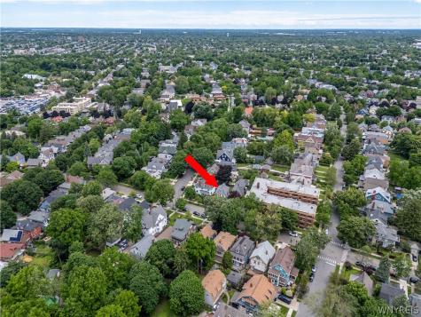 61 W Oakwood Place Buffalo NY 14214