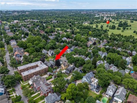 61 W Oakwood Place Buffalo NY 14214