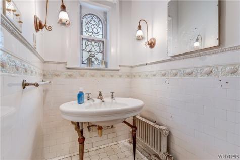 461 Linwood Avenue Buffalo NY 14209