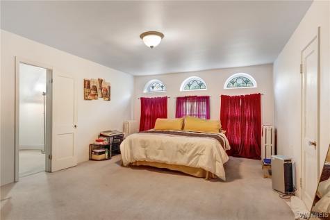 461 Linwood Avenue Buffalo NY 14209