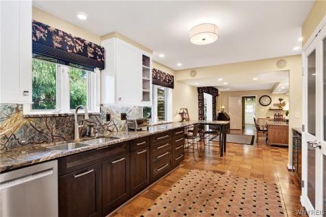 10 Randwood Lane Buffalo NY 14216
