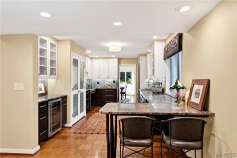 10 Randwood Lane Buffalo NY 14216