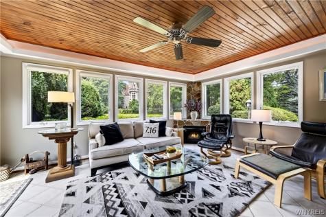 10 Randwood Lane Buffalo NY 14216