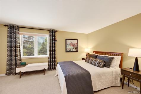 10 Randwood Lane Buffalo NY 14216