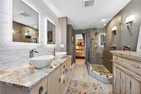 10 Randwood Lane Buffalo NY 14216