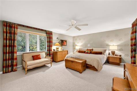10 Randwood Lane Buffalo NY 14216