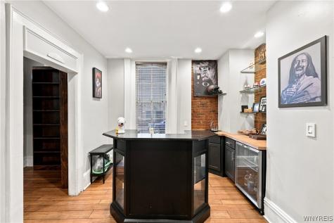 17 Saint Louis Place Buffalo NY 14202