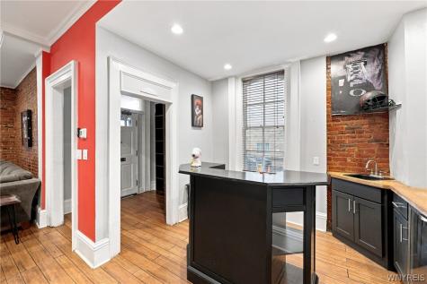 17 Saint Louis Place Buffalo NY 14202