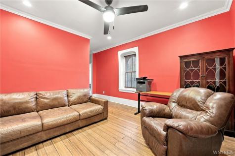 17 Saint Louis Place Buffalo NY 14202