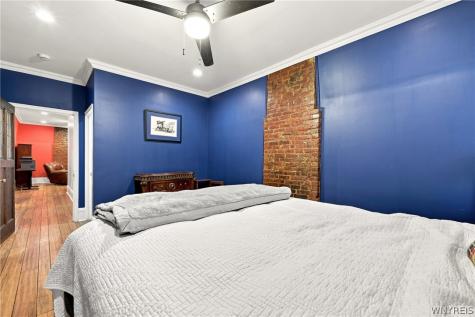17 Saint Louis Place Buffalo NY 14202
