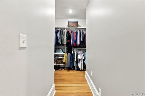 17 Saint Louis Place Buffalo NY 14202