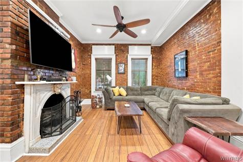 17 Saint Louis Place Buffalo NY 14202
