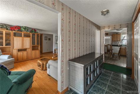 42 Peckham Street Buffalo NY 14206