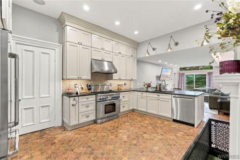 22 Oakland Place Buffalo NY 14222