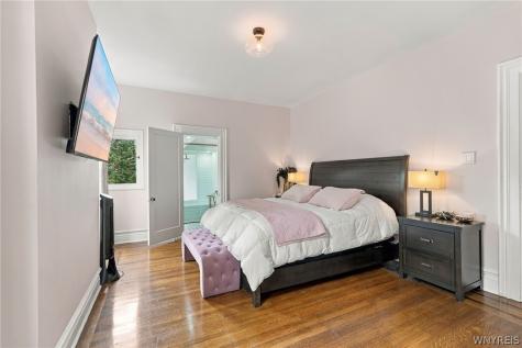 22 Oakland Place Buffalo NY 14222