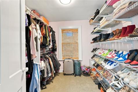 22 Oakland Place Buffalo NY 14222