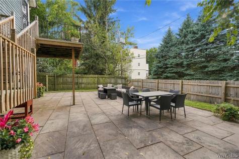 22 Oakland Place Buffalo NY 14222