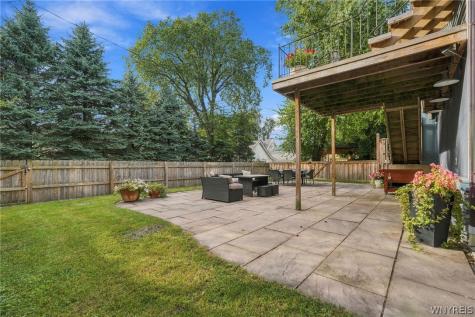 22 Oakland Place Buffalo NY 14222