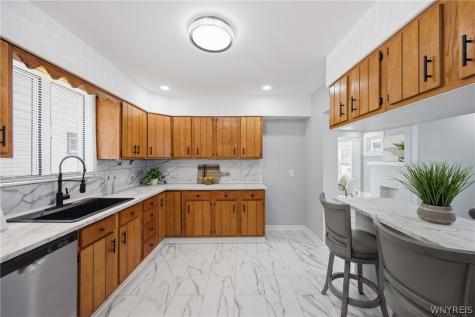 216 Sanders Road Buffalo NY 14216