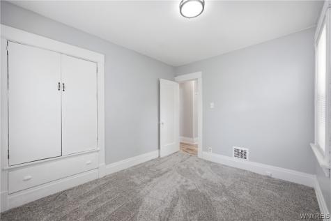 216 Sanders Road Buffalo NY 14216