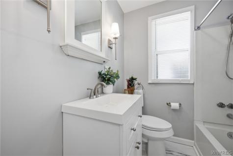 216 Sanders Road Buffalo NY 14216