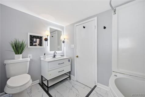 216 Sanders Road Buffalo NY 14216