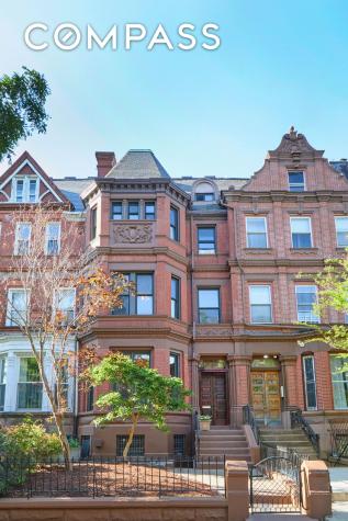 246 Gates Avenue New York City NY 11238