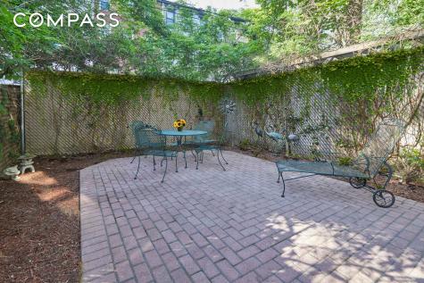 246 Gates Avenue New York City NY 11238