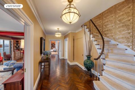 1 E End Avenue New York City NY 10075