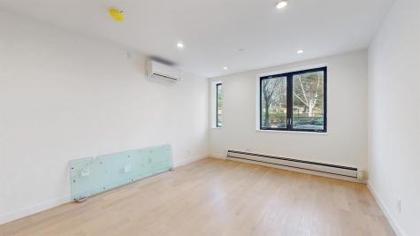 800 5th Avenue New York City NY 11232