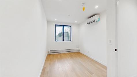 800 5th Avenue New York City NY 11232